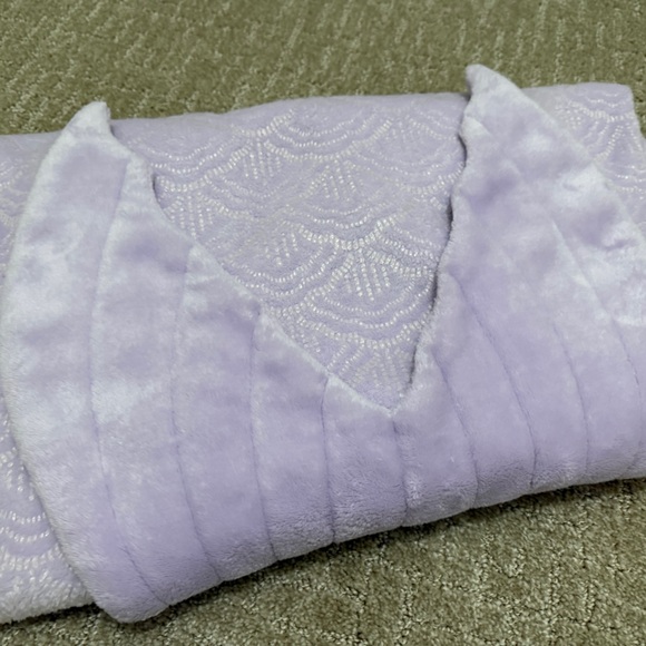 Lilac Mermaid Tail Blanket for Kids - Picture 4 of 8
